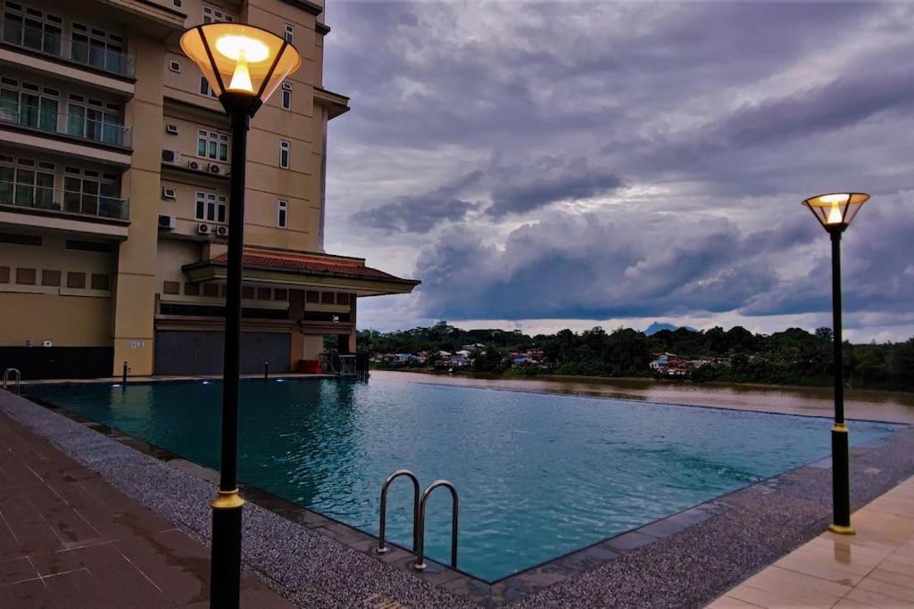 Boutique Studio- Riverine Diamond กูชิง ภายนอก รูปภาพ